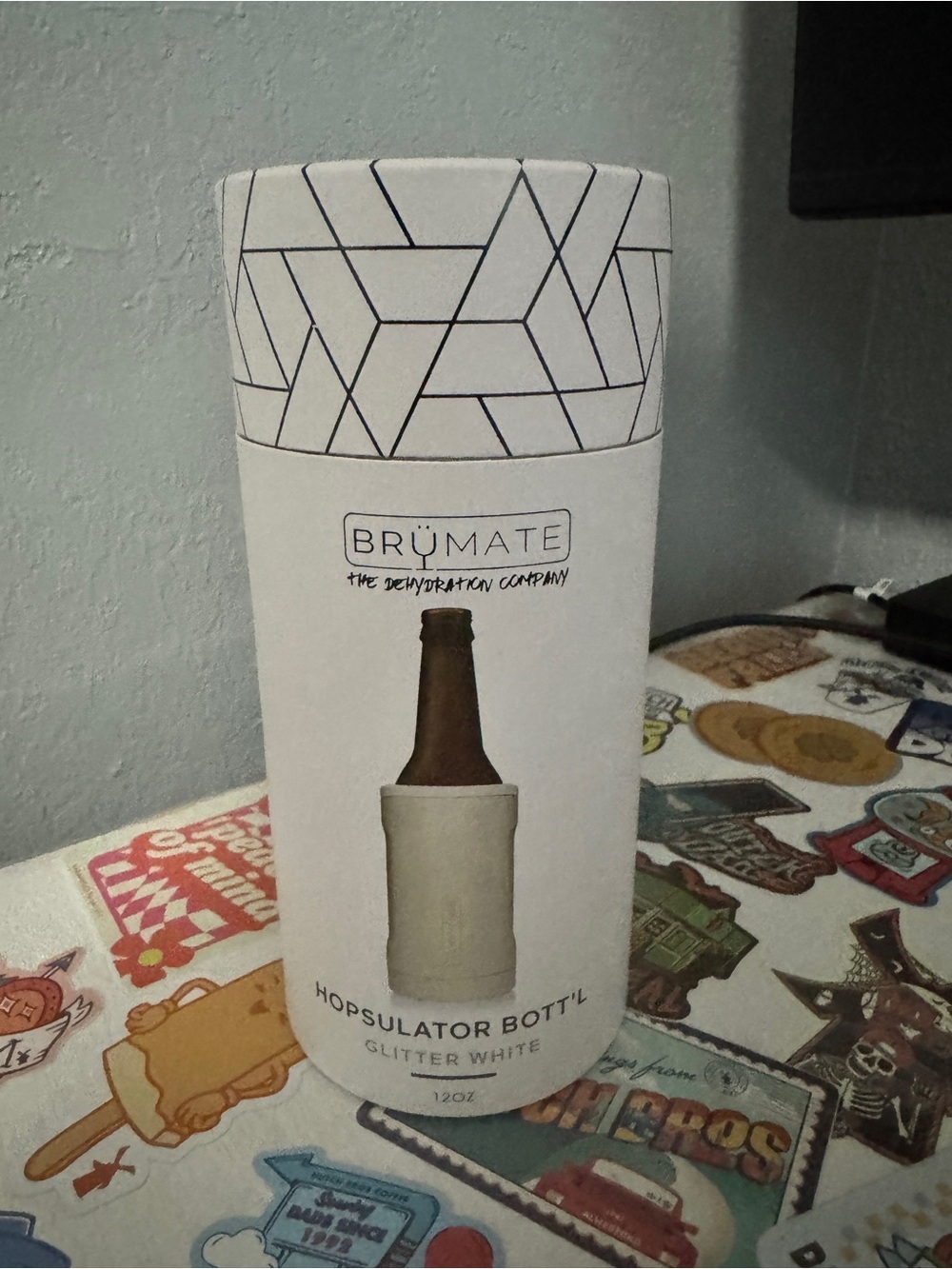 BrüMate Hopsulator Bott'l Insulator in Glitter White